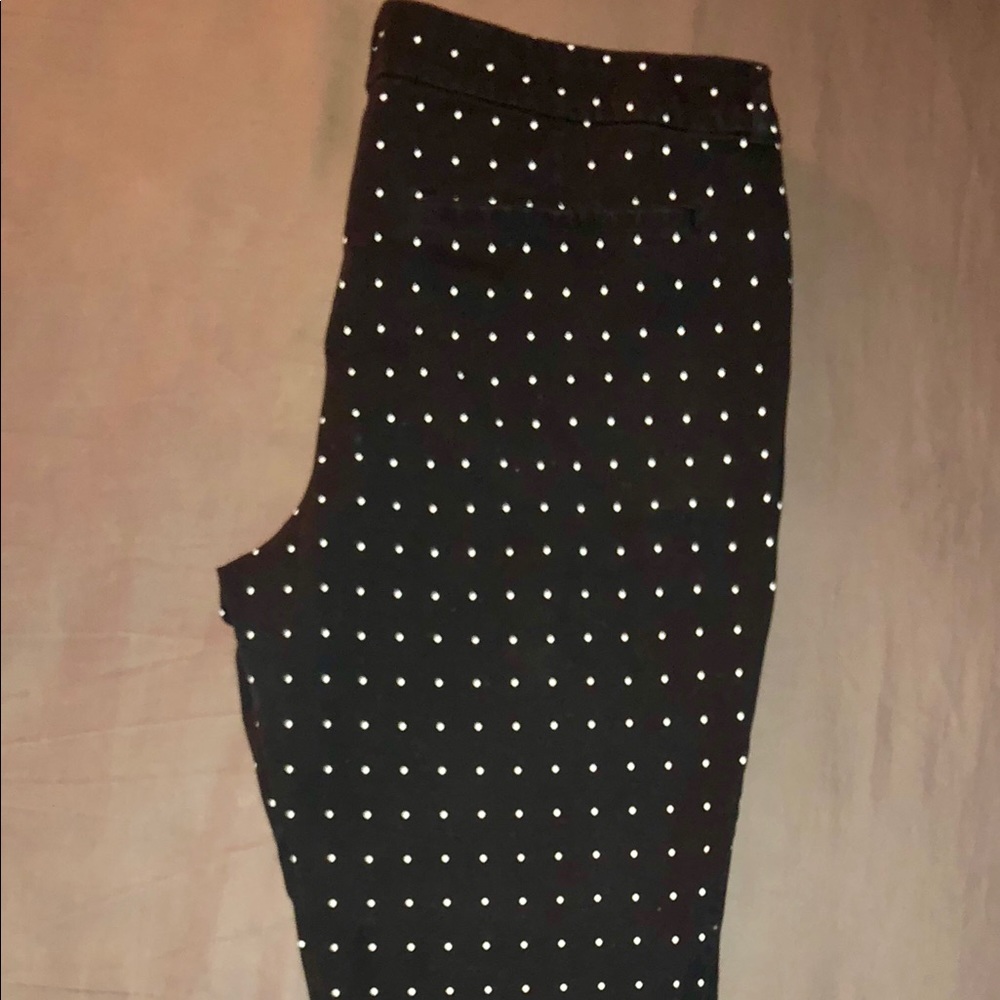 Old Navy Pixie Pants Black w/ Diamond Polka Dots